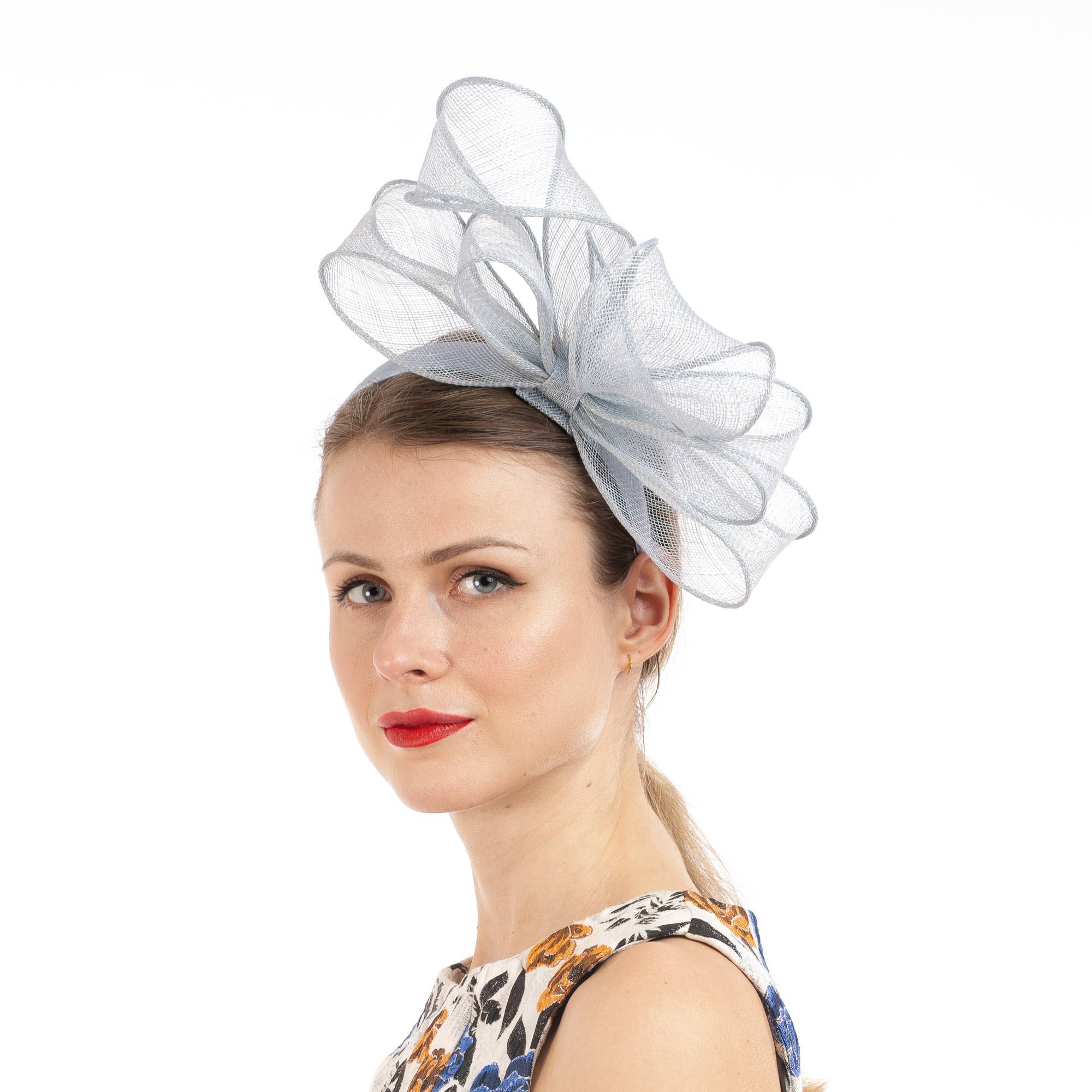 KaKyCo – wholesale Fascinator-hatt - Dam – Sinamay-loopfascinator på 2,5 cm hårband | 5938H1