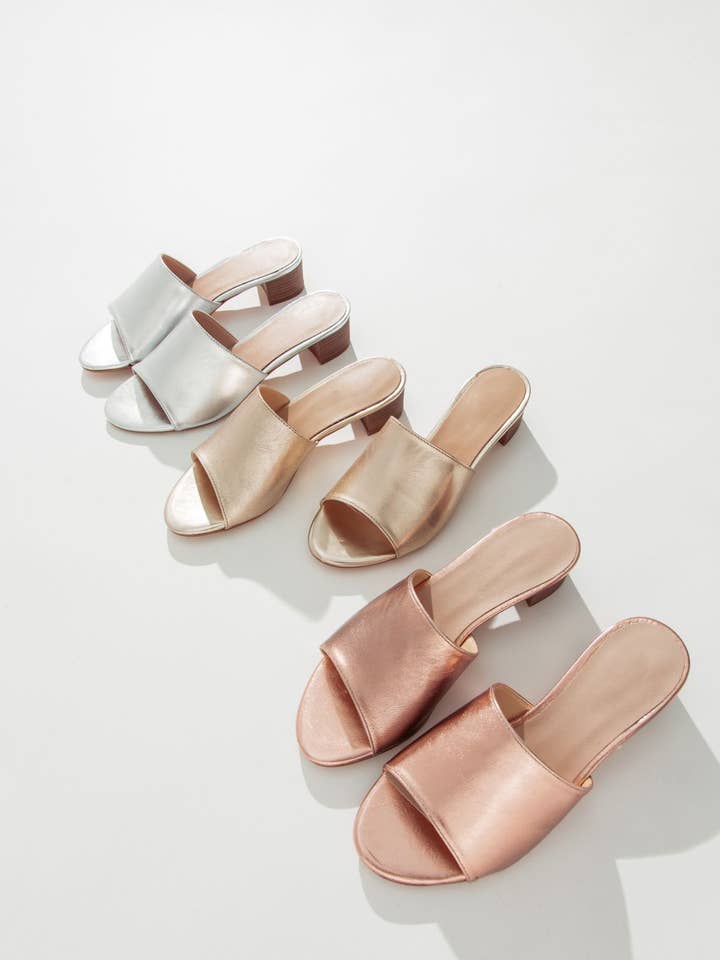 0264 CLOG IN METALLIC LEATHER for wholesale by Elodie
