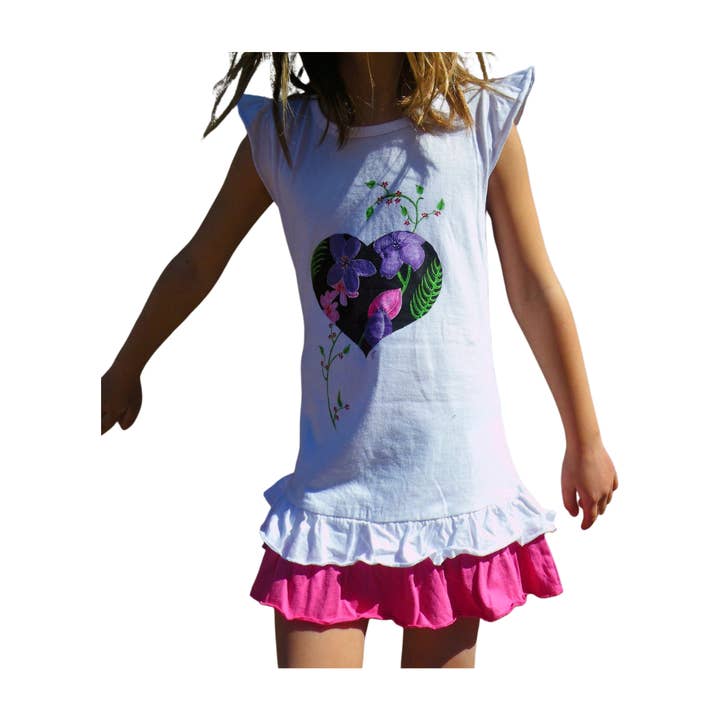 Abito a tunica per bambini in cotone dipinto a mano con cuori e fiori per la vendita all'ingrosso da parte di Elles et No.