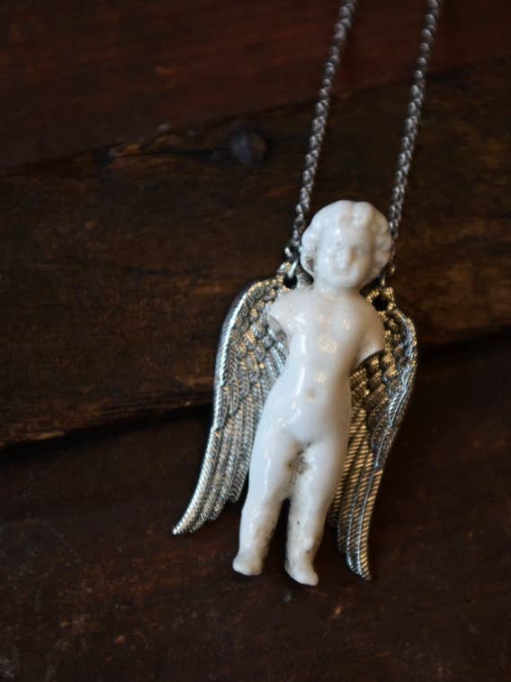 Engel Charlotte für den Großhandel von Constellations Gallery