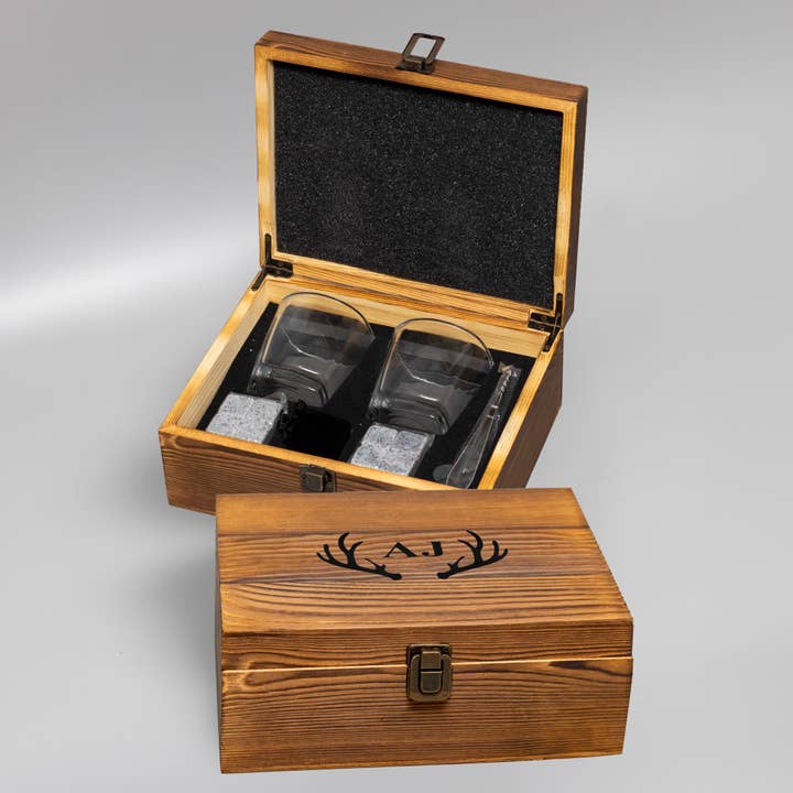 Famgraving - Wholesale Cocktail/Liquor Glass - Custom Whiskey Glasses Set with Wooden Box & Chilling Stones5