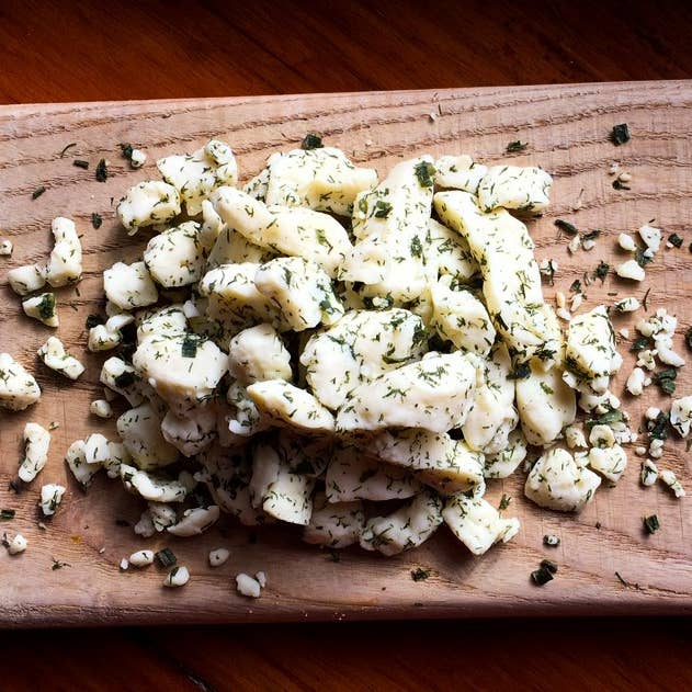 Argyle Cheese Farmer - Wholesale Cheese - Argyle Cheese Farmer Dill & Chive Cheese Curd1