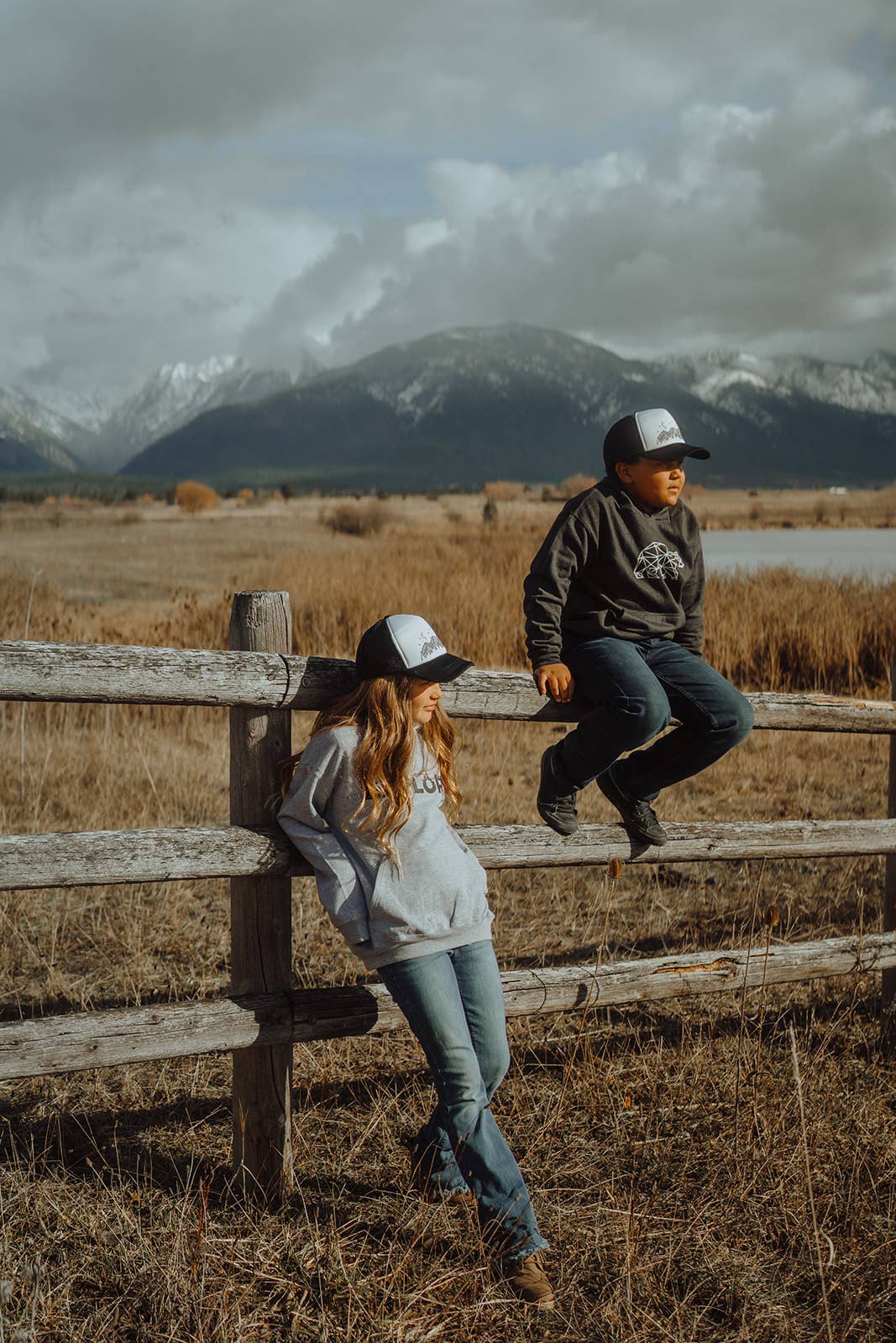 Made of Mountains - Wholesale Kids Hat - Kids - Night Sky Kid Trucker Hat: White/Black 4