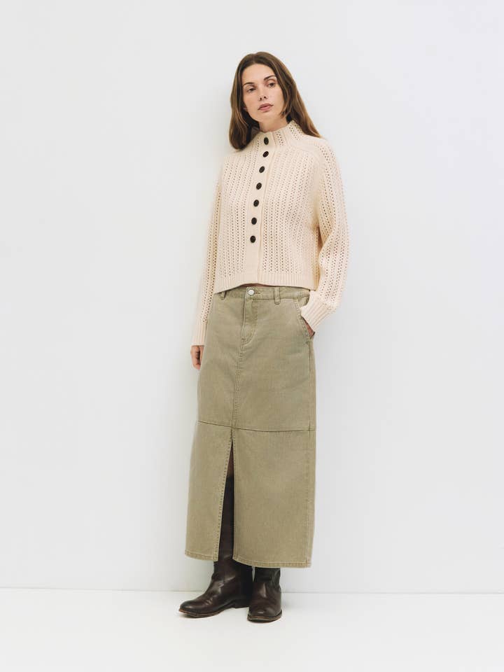 The Bynn-tröjan | Stickad turtleneck med knappar fram för wholesale av MOD REF