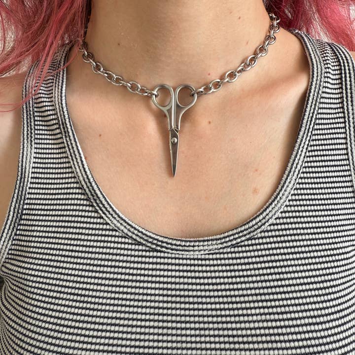 Coco Clem - Wholesale Pendant/Charm Necklace - Scissor Necklace in Silver1