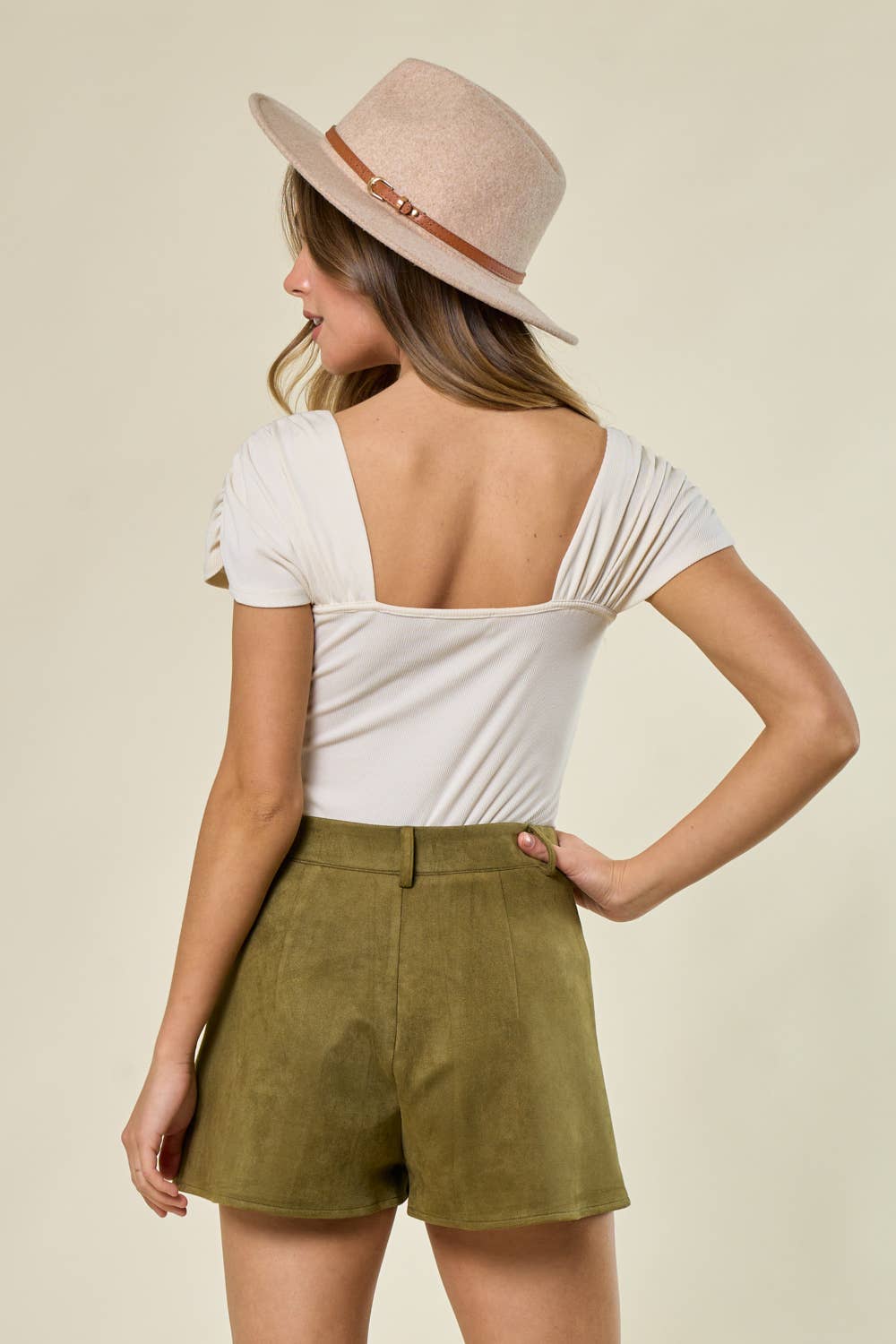 Saints & Hearts – Calções – Mulher por atacado – SIP6191A CALÇÕES EM CAMURÇA OLV COM ESTRELAS CRAVEJADAS EM PRATA MACIÇA6