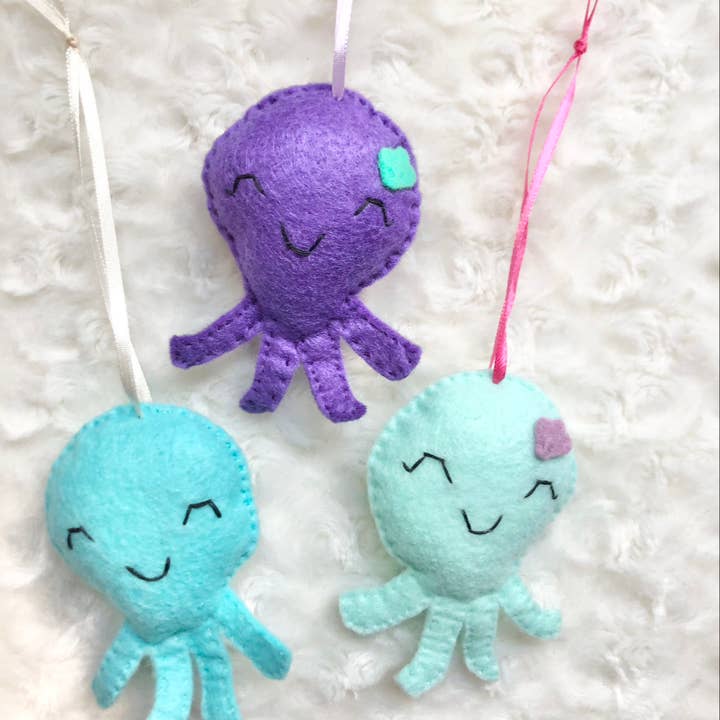 Ornements de poulpe pour la vente par Charley & Ruth Designs