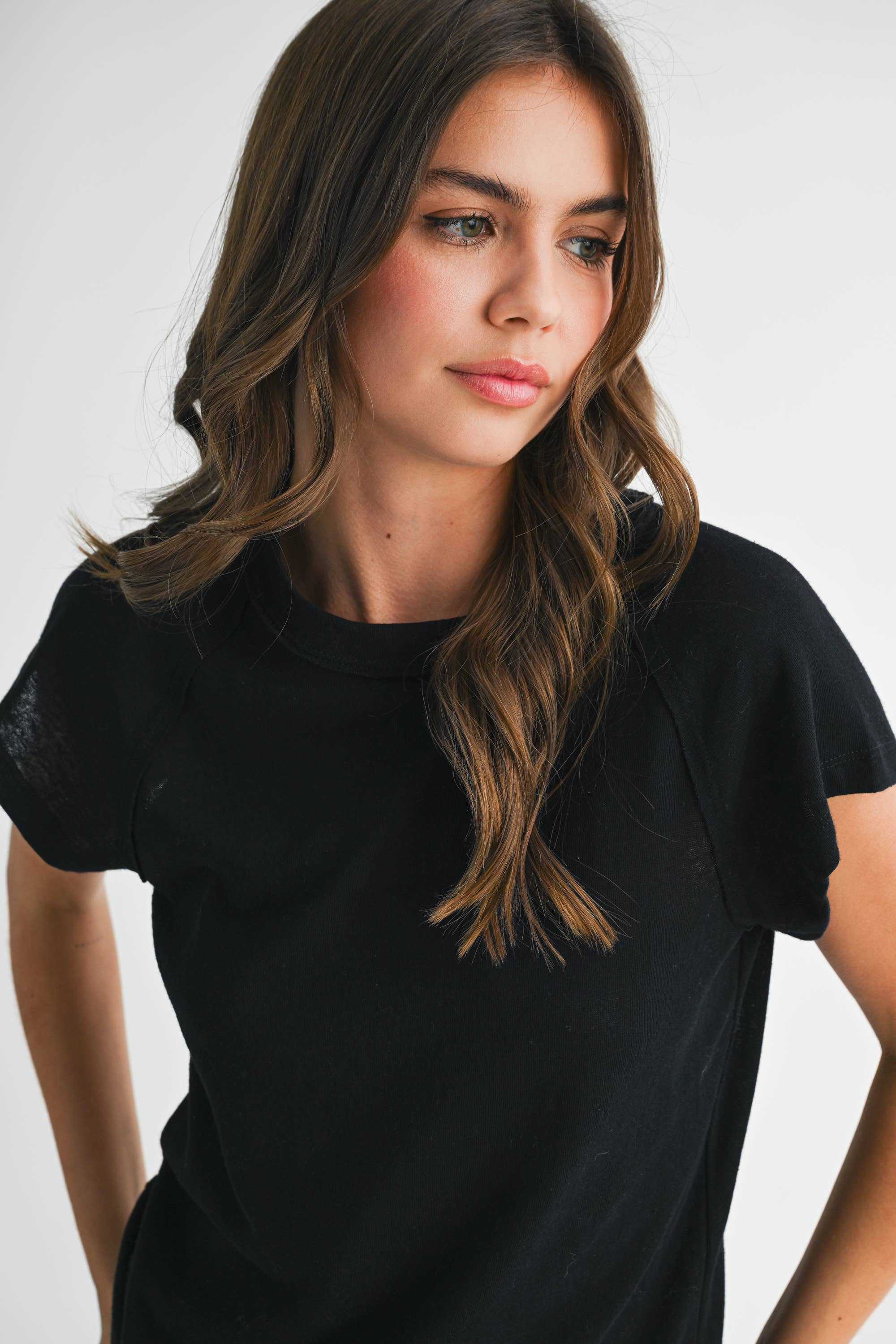 AEMI + CO - Wholesale T-Shirt - Women's - 8369FN Ivy Tee1