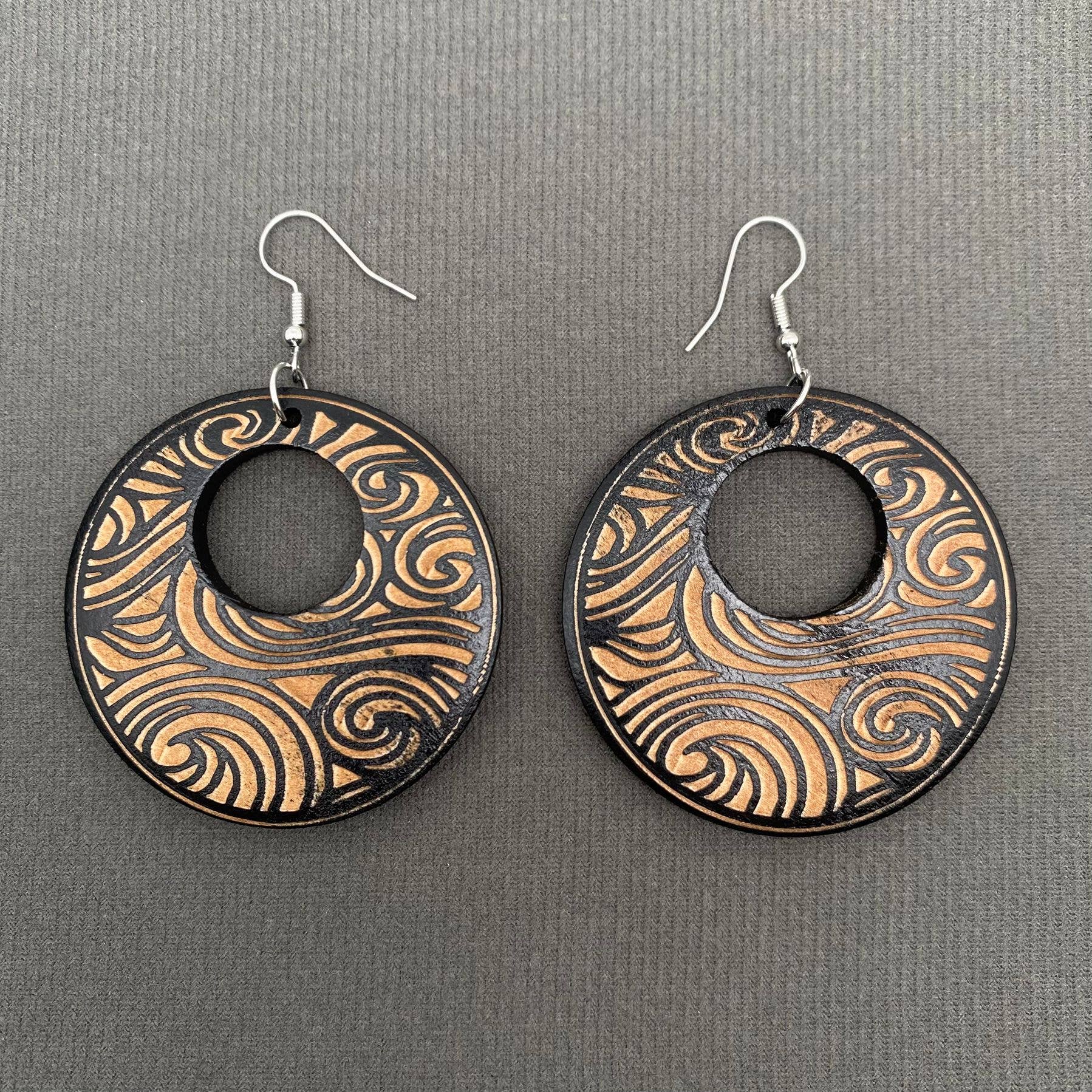 Mio Queena - Wholesale Dangle Earrings - Carving Pattern Wooden Round Dangle Earrings1