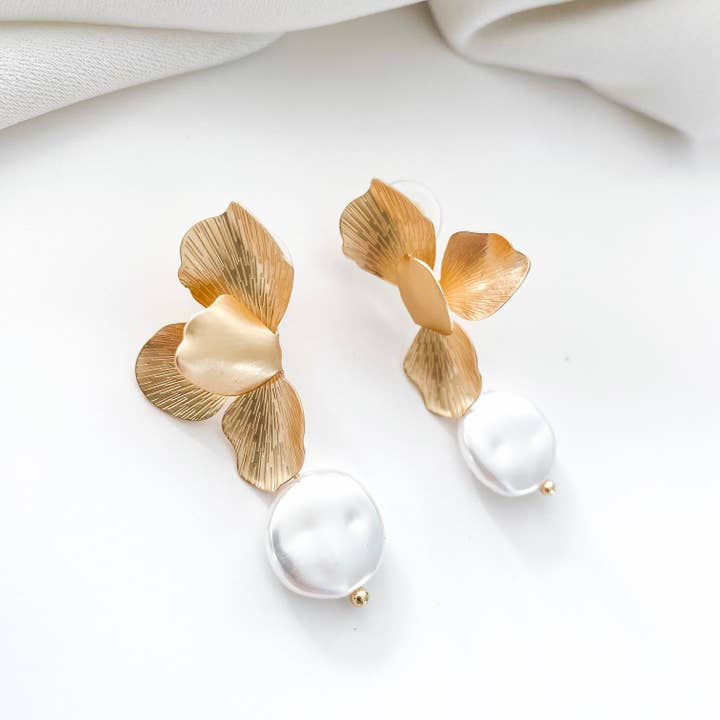 Nicholls Jewellery - Wholesale Dangle Earrings - Gold Folded Flower Pearl Earrings