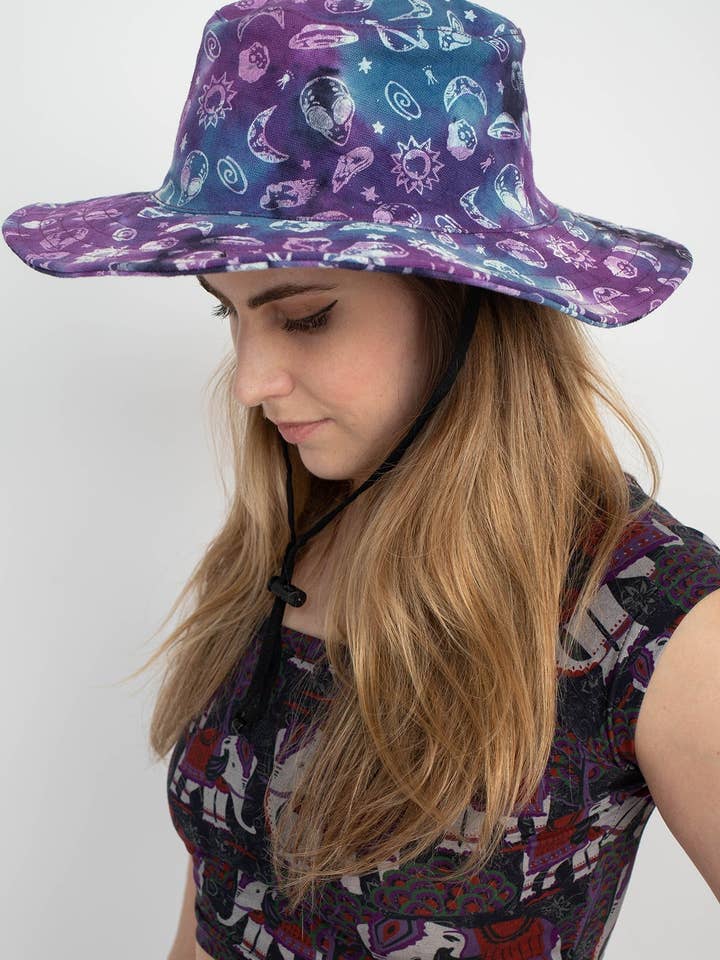 Psychedelice Tiedye Bonnie Hat for wholesale by Lakhays Collection Inc.