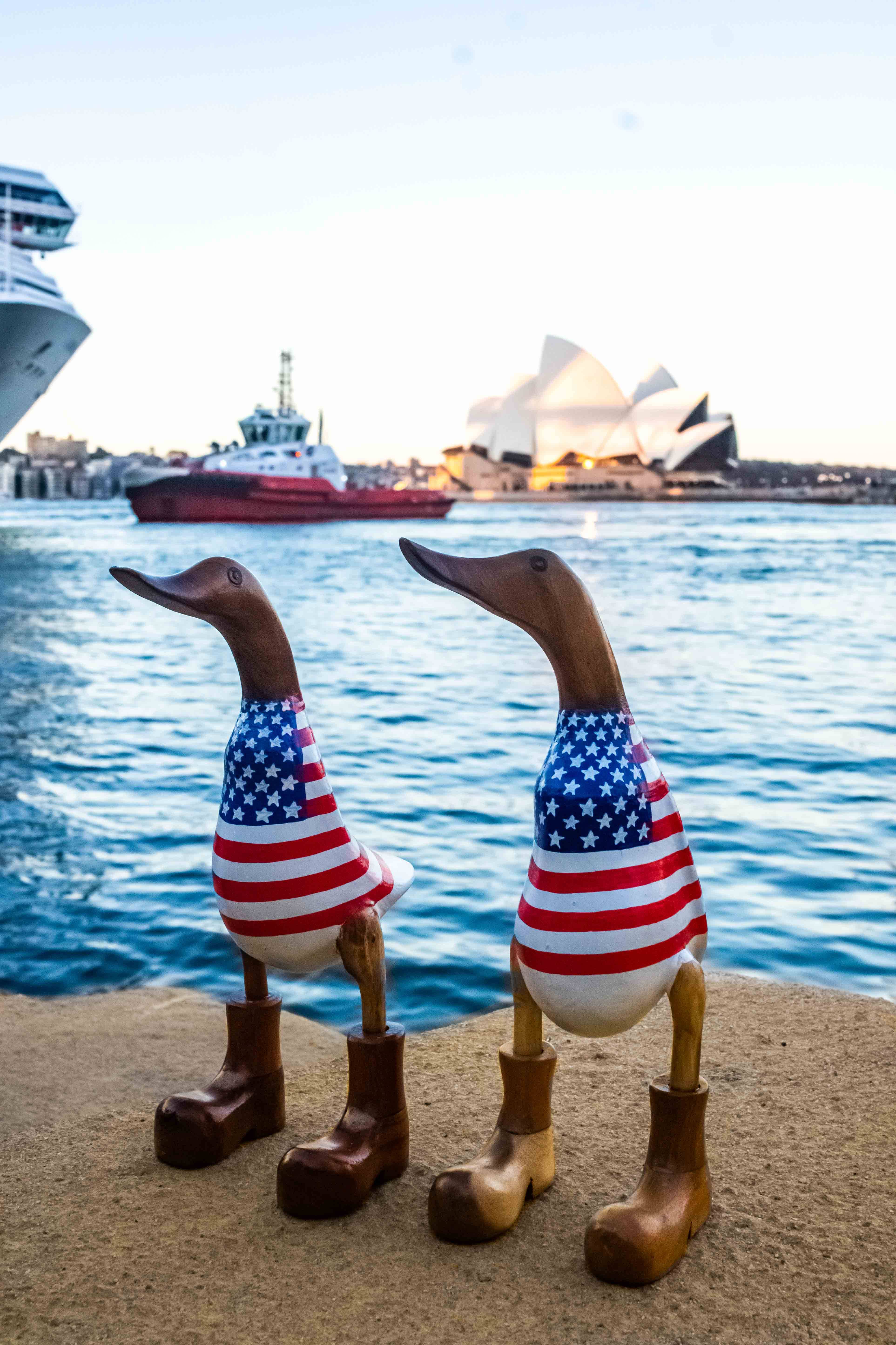 woodbubblebali - Wholesale Decorative Figurine - Canard courant drapeau américain3