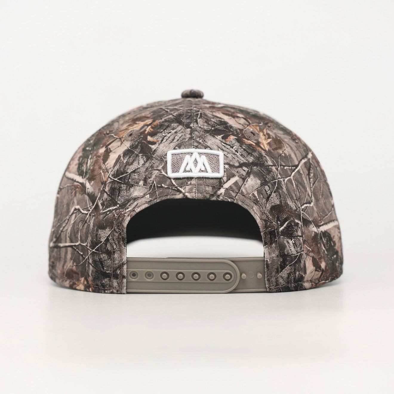Malta Apparel LLC – Boné de beisebol - Unissexo por atacado – ‘7’ Premium SnapBack (Estruturado) - Malta Woodland Camo3