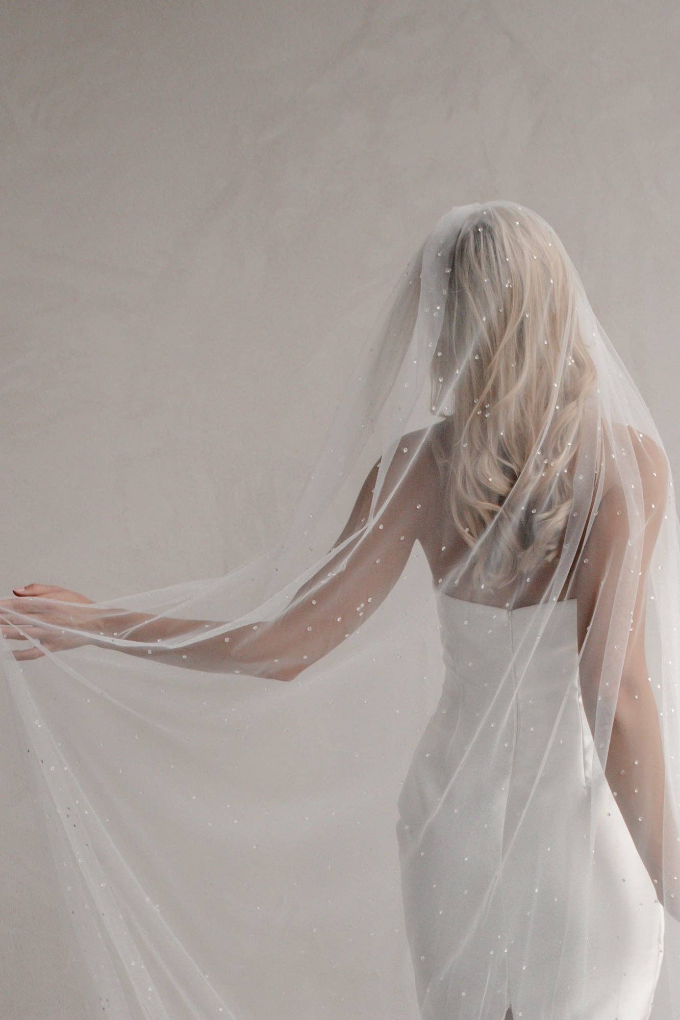 Heirloom Bridal Company - Wholesale Veil - Women's - Dew Drop Veil5