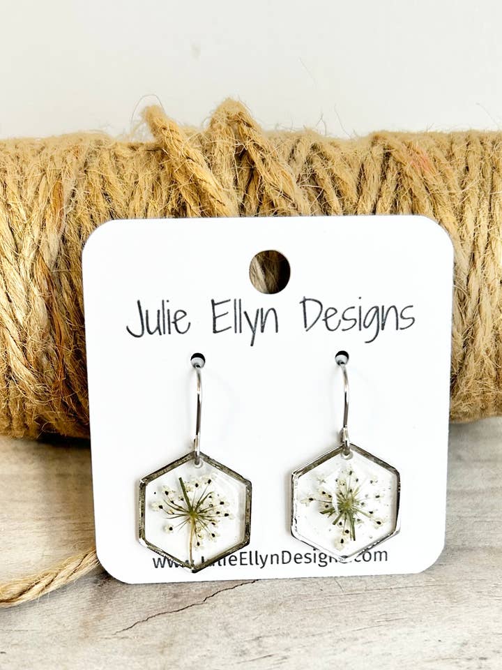 Hexagon Botanische Oorbellen voor wholesale door Julie Ellyn Designs