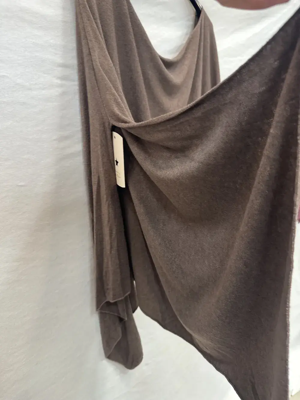 Mimi & Gogo - Wholesale Poncho - Women's - Fine Knit Poncho with Side Slit9