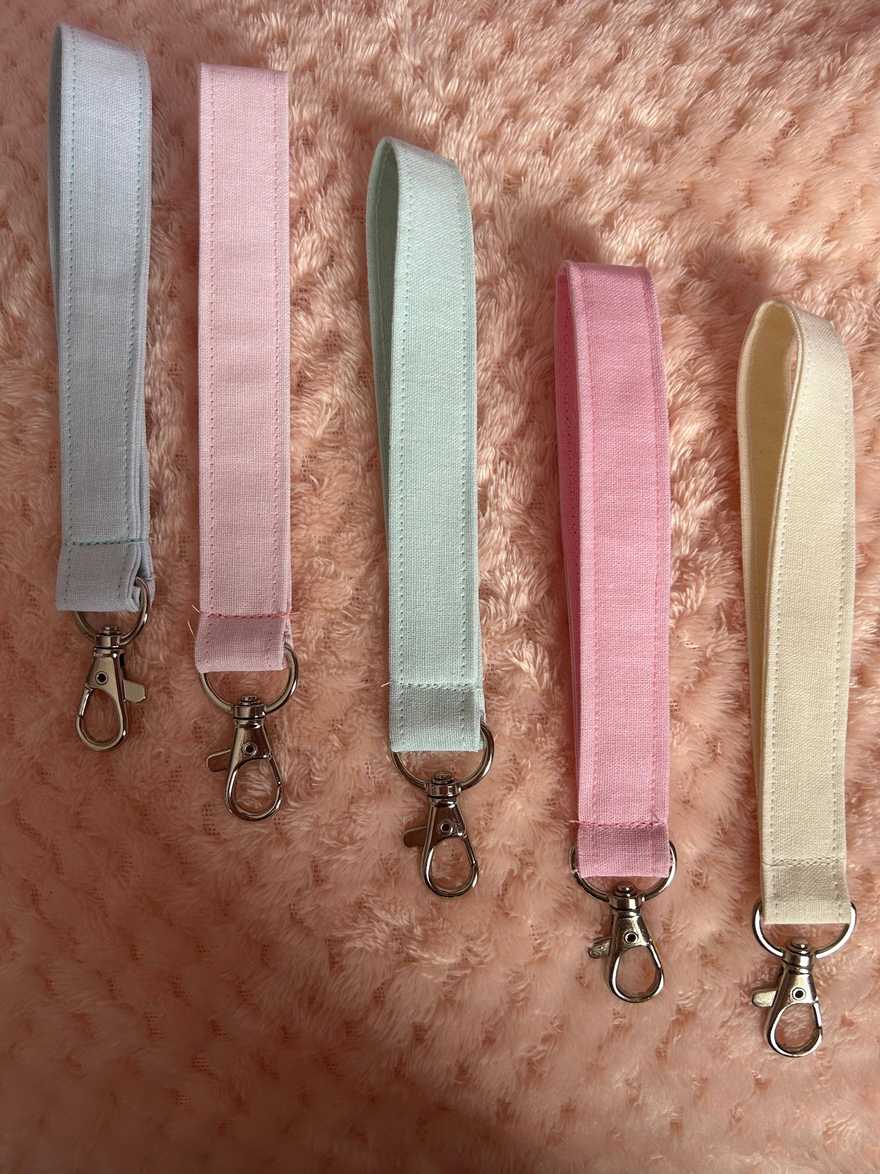 Megan Louise Creations – wholesale Wristlet – Plain colour wristlet1