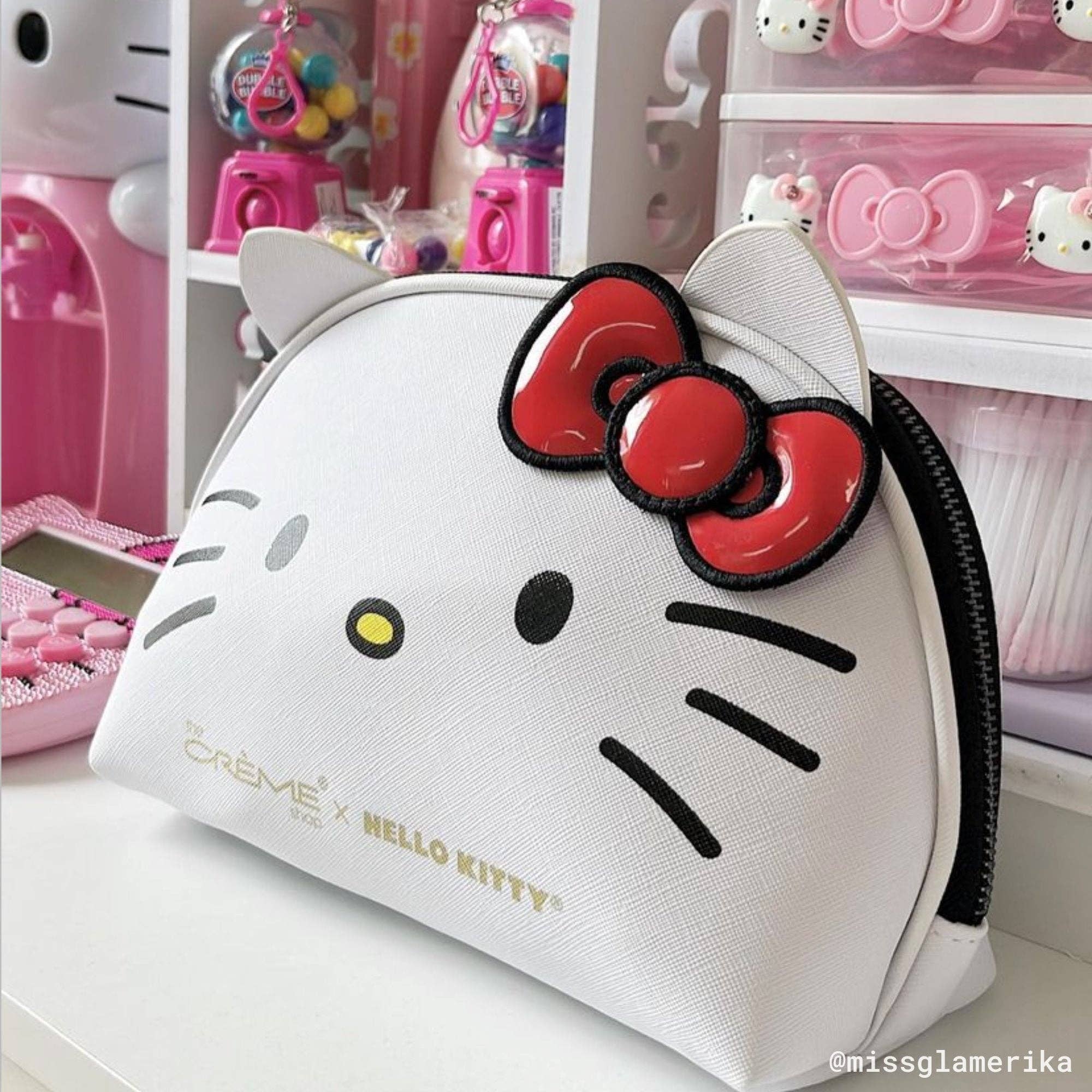 GenFresh - Wholesale Makeup/Cosmetic Bag - The Crème Shop x Hello Kitty Travel Makeup Pouch1