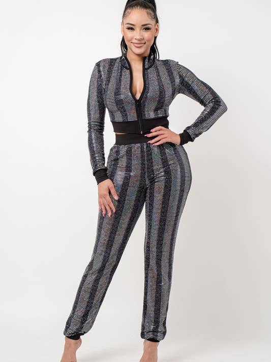 Set di pantaloni corti con scollo a lupetto e cerniera frontale per la vendita all'ingrosso da parte di Belita Collection