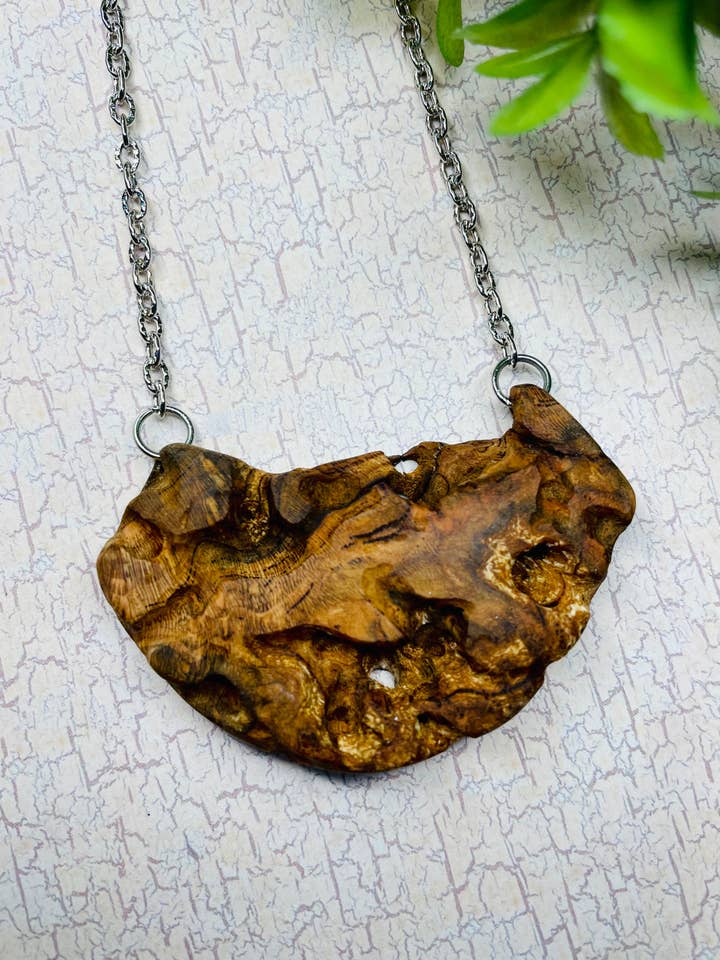 Pendentif en bois pour la vente par Mills5 Designs