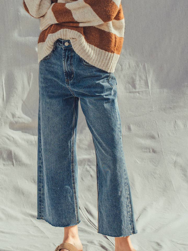 Relaxed Wide Leg Denim Jeans for wholesale by Urban Daizy