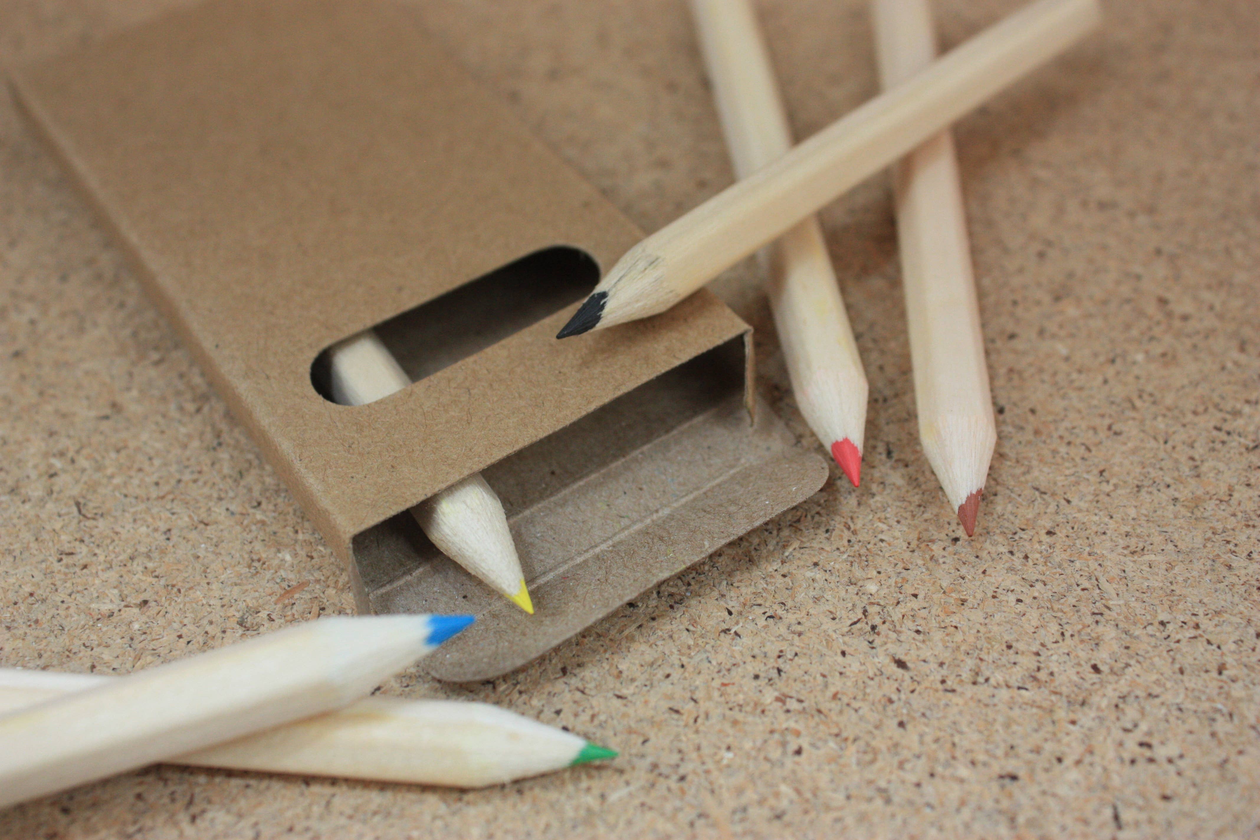 eBuyGB Craft Blanks - Wholesale Colored Pencil - Pack of 6 Colouring Pencil Crayons Party Bag Wedding Favours5