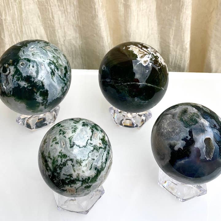 Wholesale Lot 3-4 Pcs 2.8 to 3 lbs Natural Moss Agate Sphere for wholesale by KayleeNYC