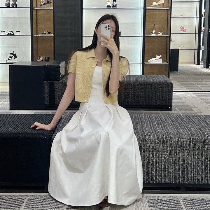 FurDecoration - Vente Robe – femme - Robe cintrée chic à col en V et taille plissée de couleur unie2