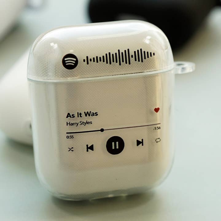 Coques pour AirPod Pro inspirées de HS House, vol. 1 pour la vente par To Be So Styles