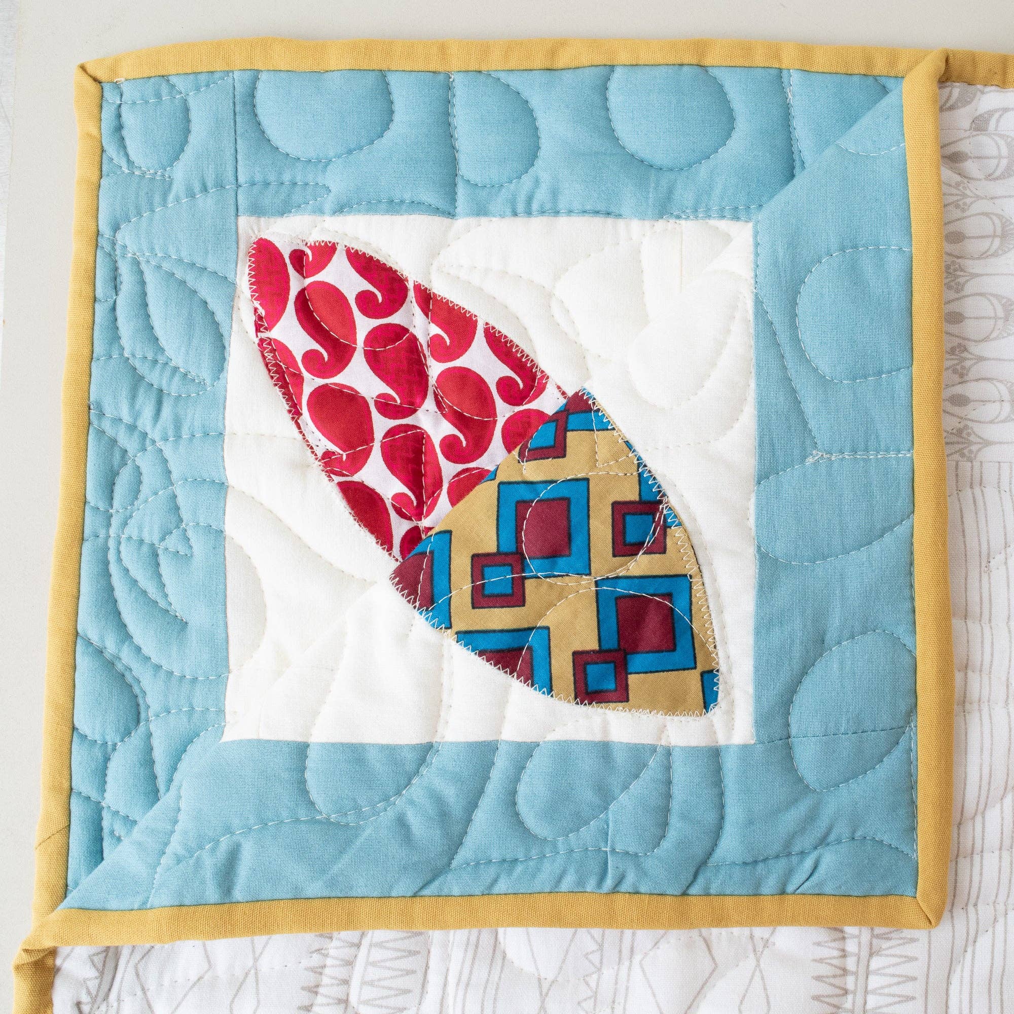 Amani ya Juu - Wholesale Quilt - Kids & Baby - Petals Baby Quilt2