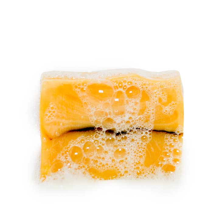 Moon Rivers Naturals - Wholesale Scheerzeep - Heren - Cedarwood kurkuma zeep1