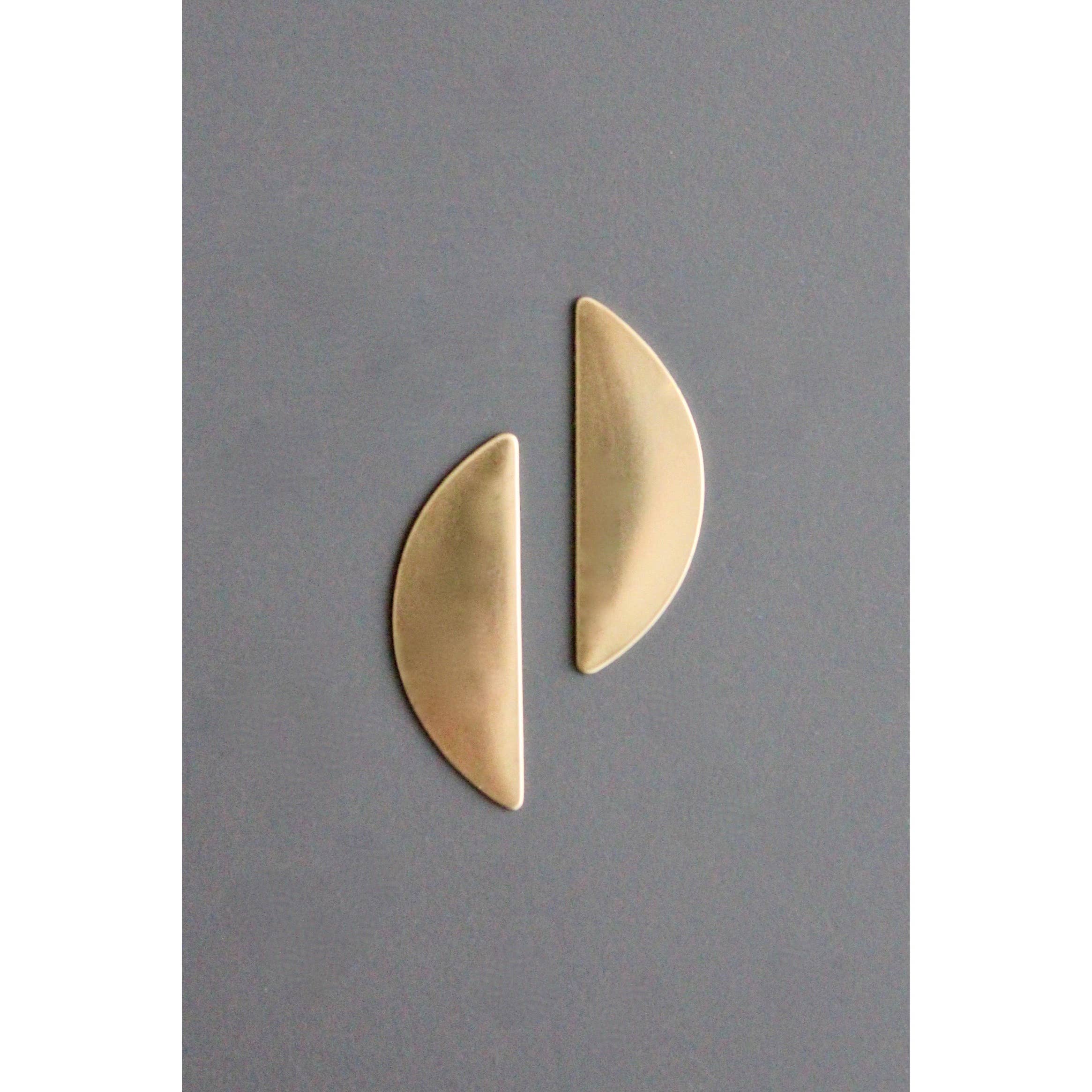 David Aubrey Jewelry - Wholesale Stud/Post Earrings - BKNE64 Half moon brass post earrings