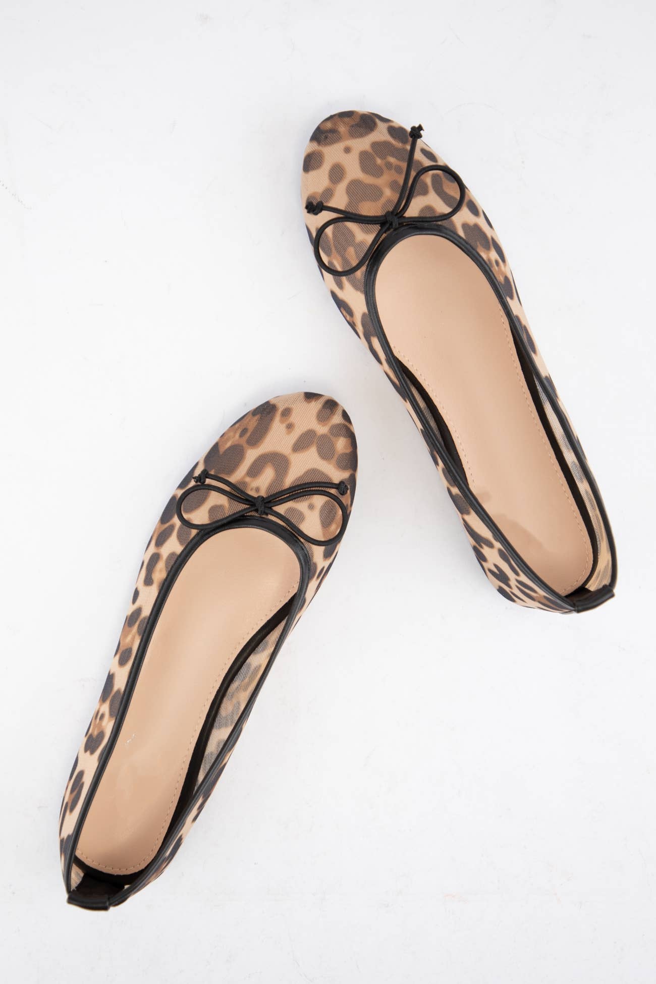 SF4010 MESH LEOPARD PRINTED FLAT SHOES for wholesale on Faire3
