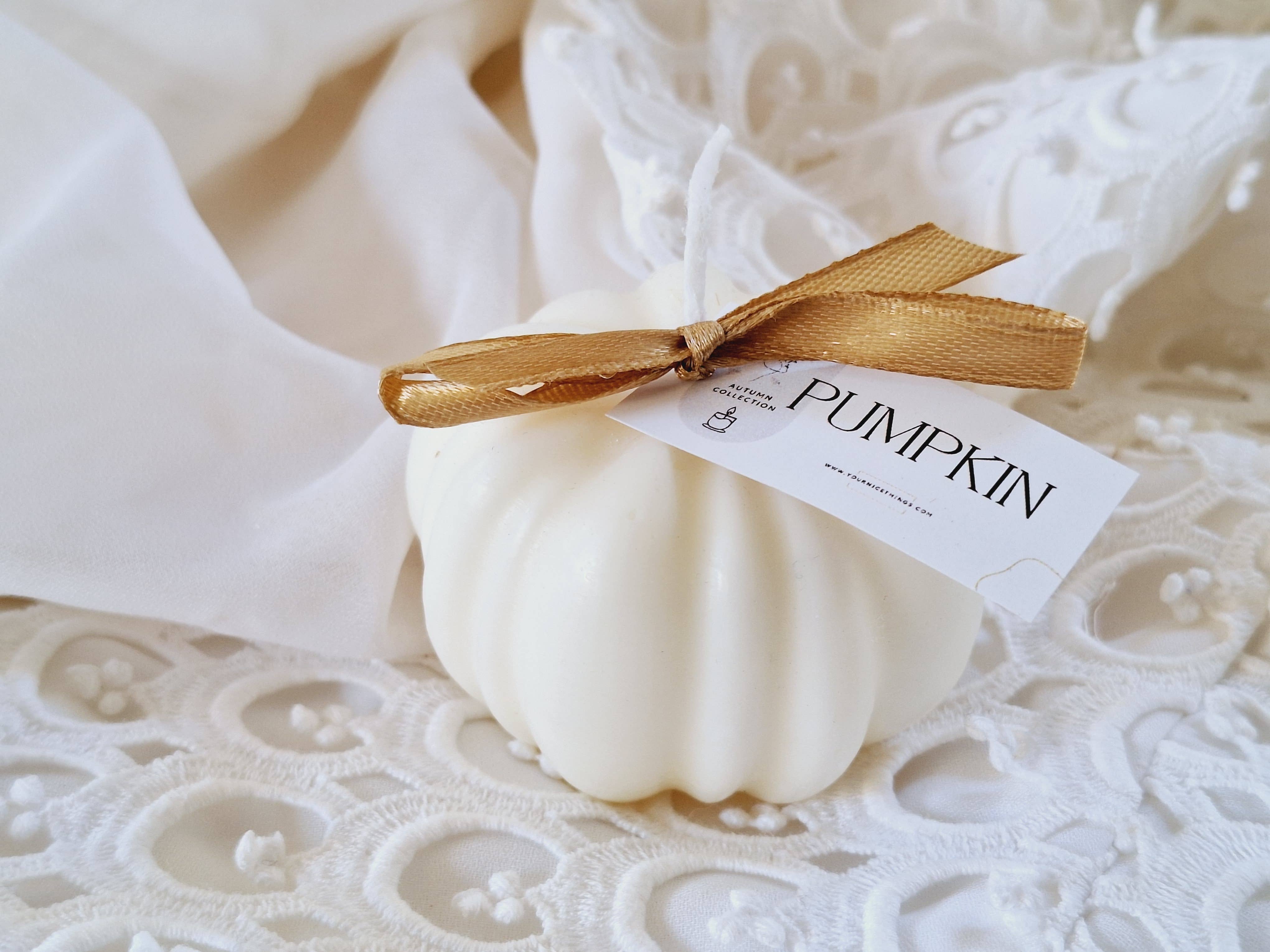 Your Nice Things - Candles - - Wholesale Novelty Candle - Decorative candle made of soy wax, cedar pumpkin and sandalwood1