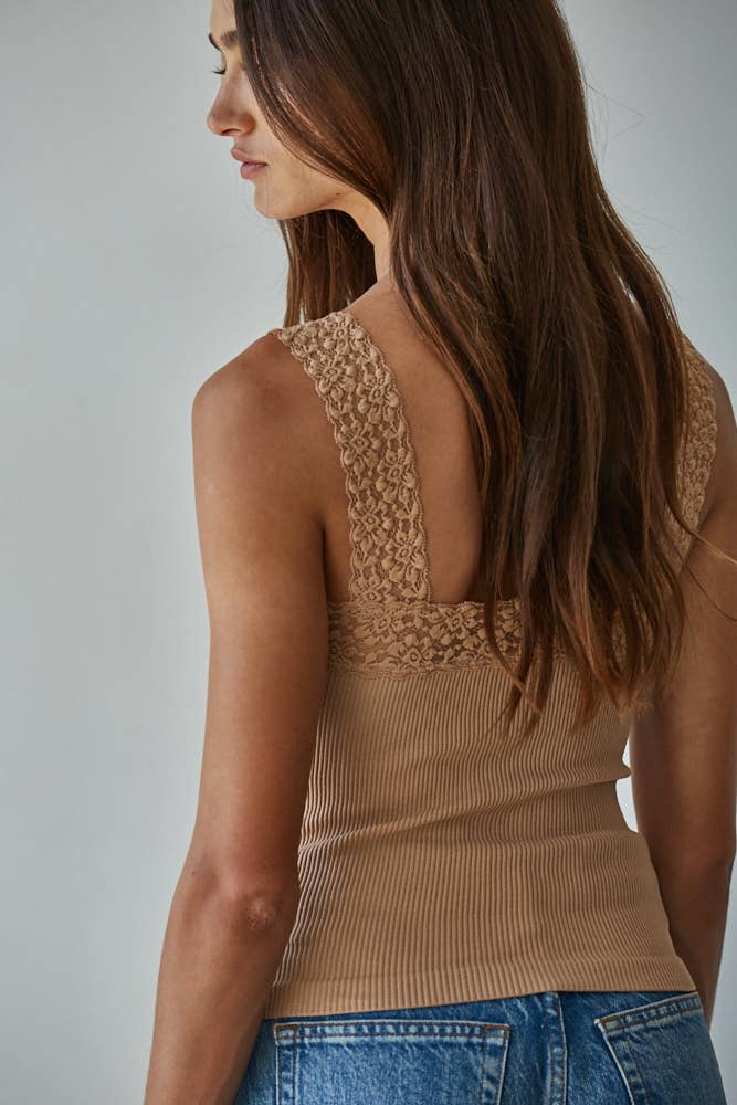 By Together – Großhandel Tanktop – Damen – S1217N | Strick-Top mit Nahtloser Rippstruktur und Spitzensaum14