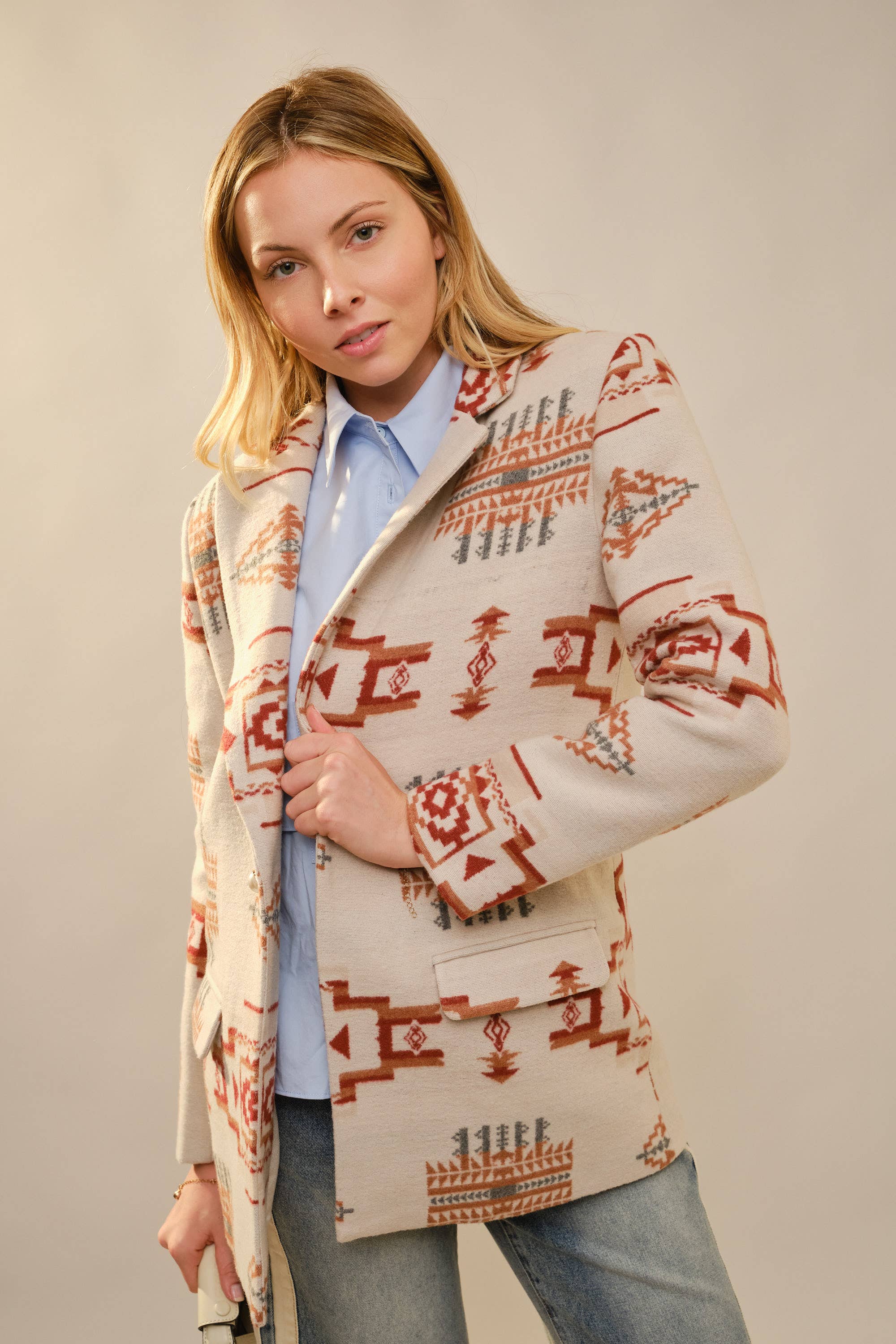 Blue B - Wholesale Blazer - Dames - 37937J Azteekse Jacquard Juweel Knoop Blazer8