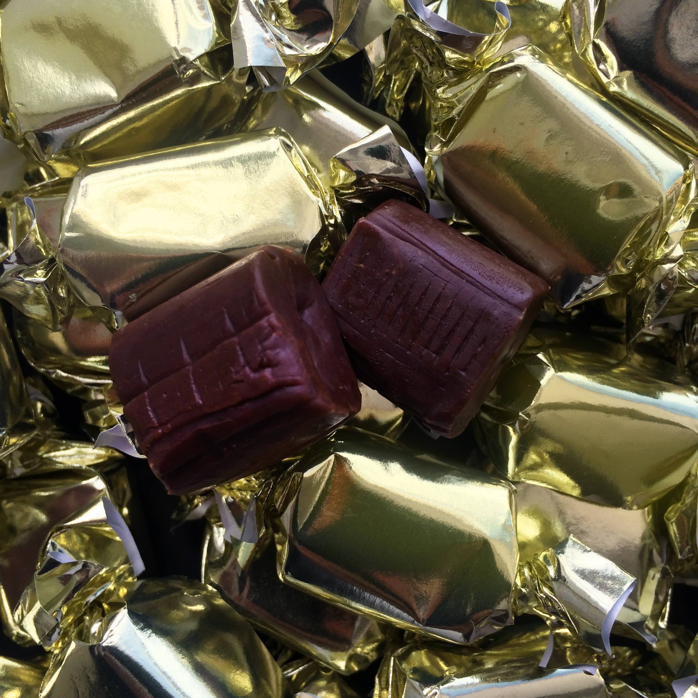 Churchill's Confectionery – wholesale Fudge – Victorian Hot Air Balloon Red1