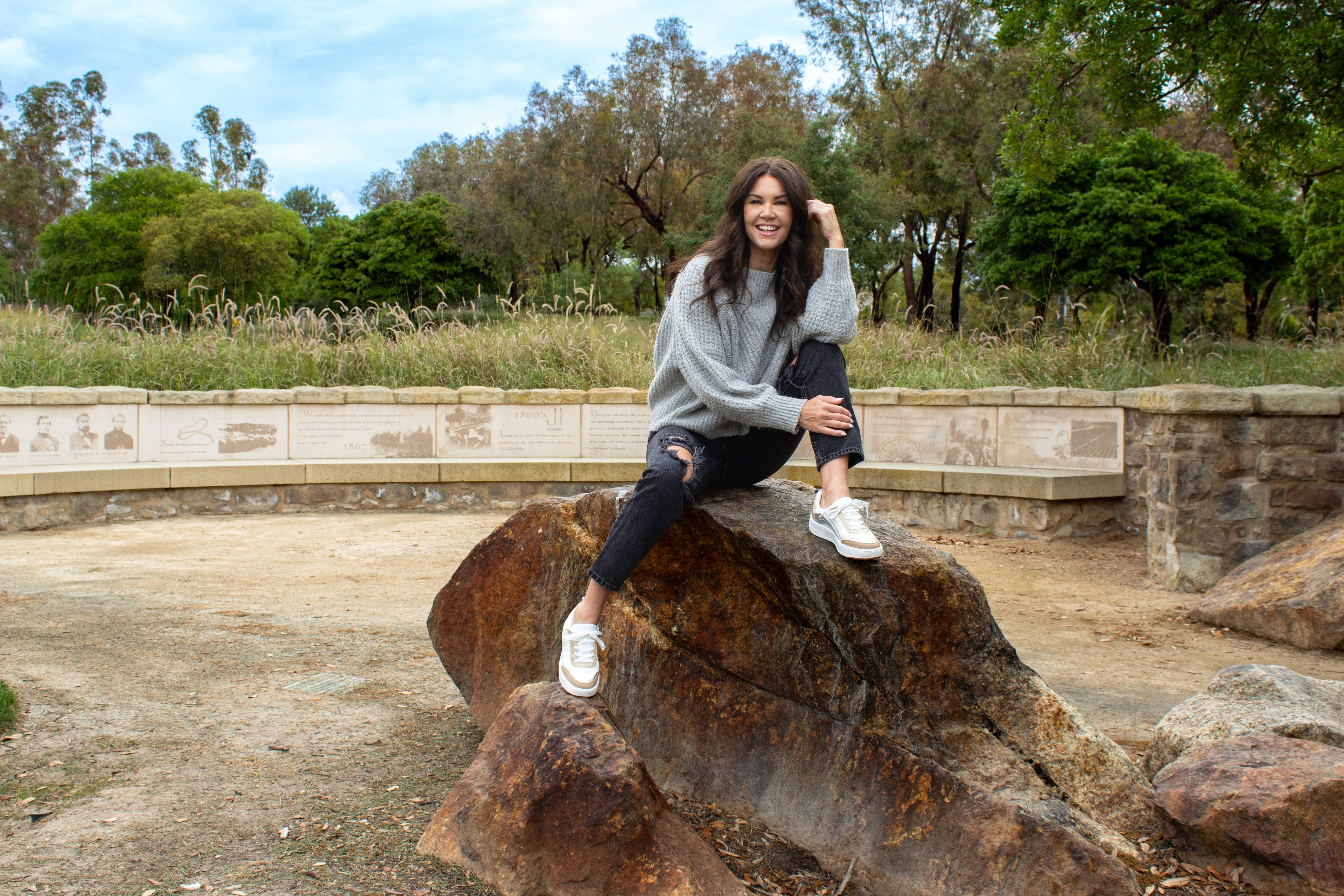 VOLATILE + SBICCA - Wholesale Lifestyle Sneakers - Women's - SLOANE2