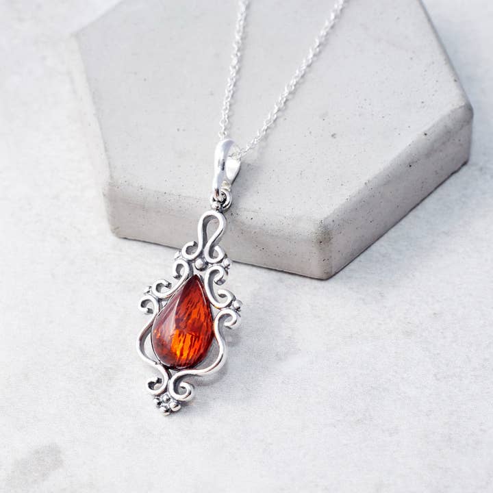 Pendentif victorien en ambre de la Baltique, ambre vintage pour la vente par Marcin Waryszak