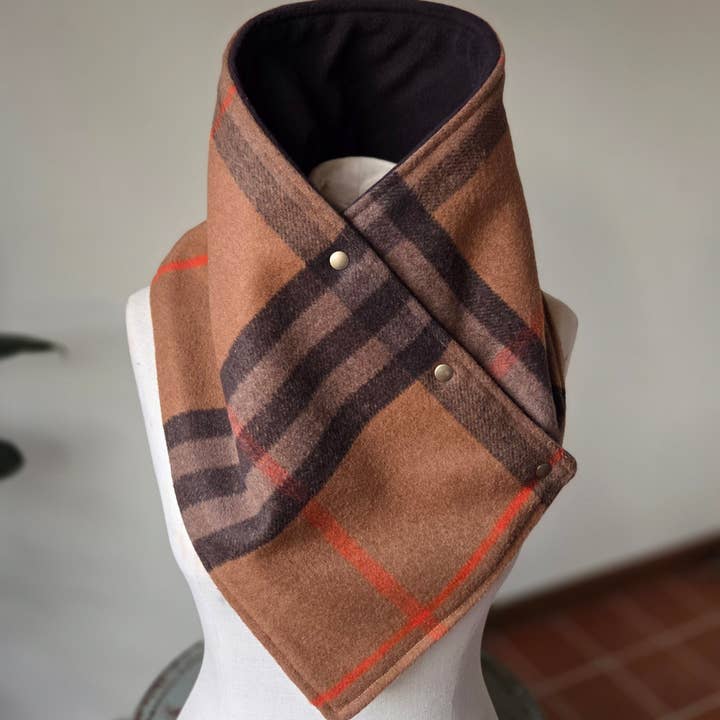 Grandma Skills - Wholesale Scarf - Women's - Snap Cowl-Dutton Plaid