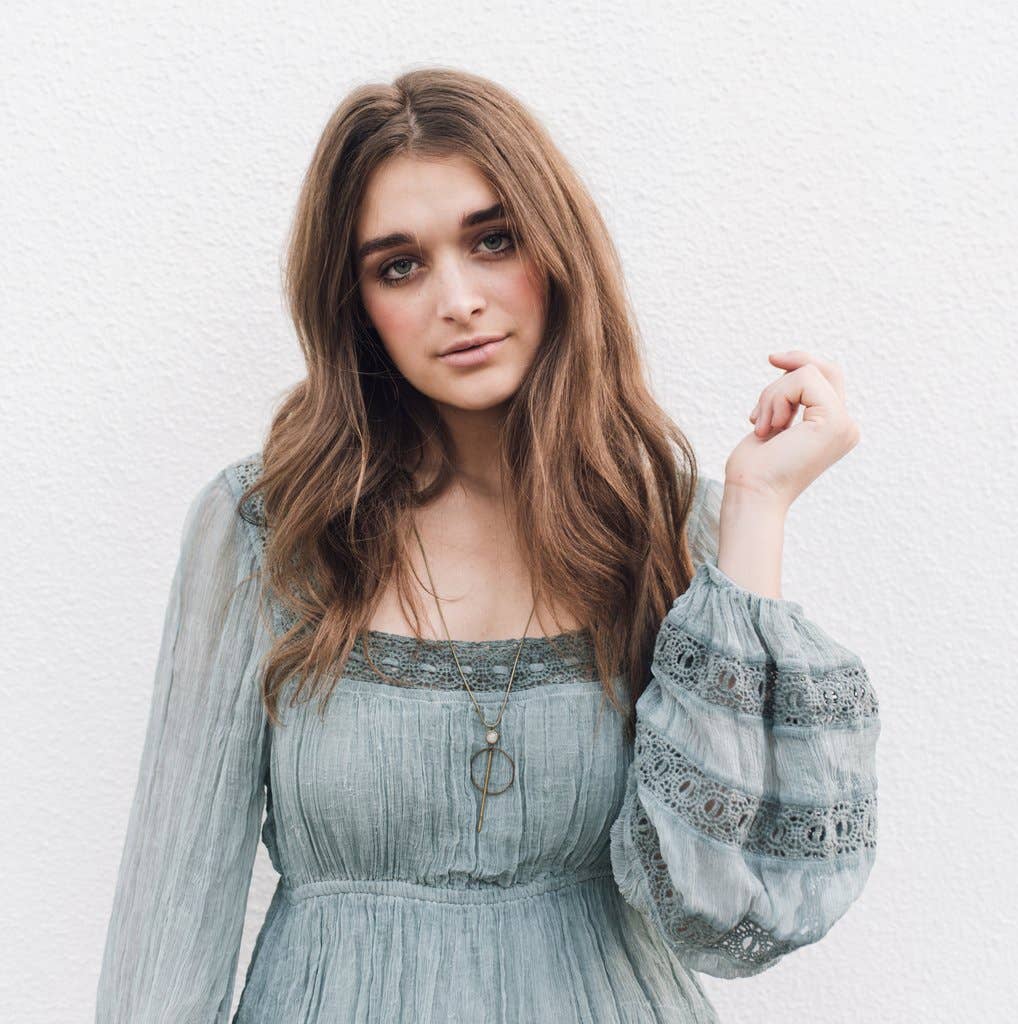 Ker-ij Jewelry – Engroshandel Halskæde med vedhæng – Strobe halskæde1