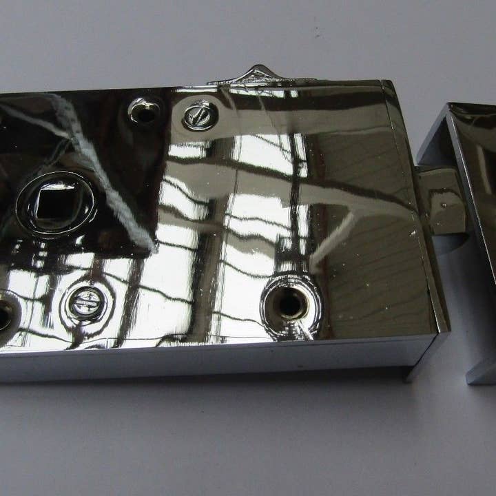 Construção de latão sólido Trava de mão direita cromado polido por atacado de IronmongeryWorld