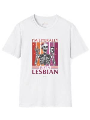 Jeg er bogstaveligt talt bare en lesbisk skelet stolthed unisex T-shirt for engroshandel hos Kennidi Co.