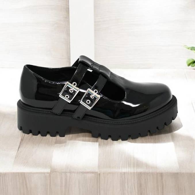 SWEET MAGIC MODA Y COMPLEMENTOS - Wholesale Chelsea Boots - Women's - PATENT LEATHER BUCKLE SHOE 0