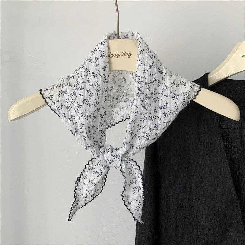 Ekartini - Wholesale Scarf - Women's - Printed Triangle Scarf0