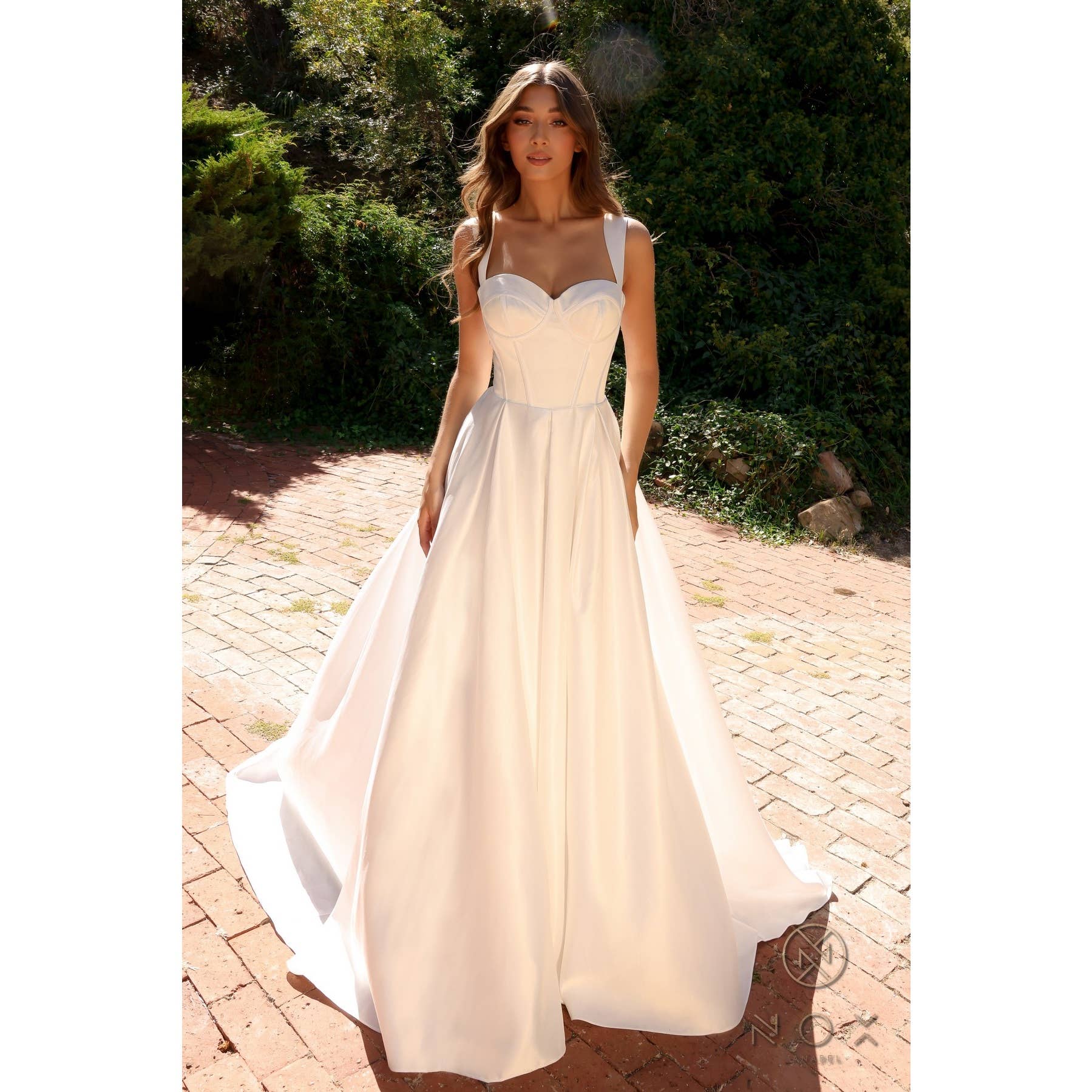 BLANC Robe de mariée bustier sans manches en forme de ballon - JW981 en vente sur Faire1