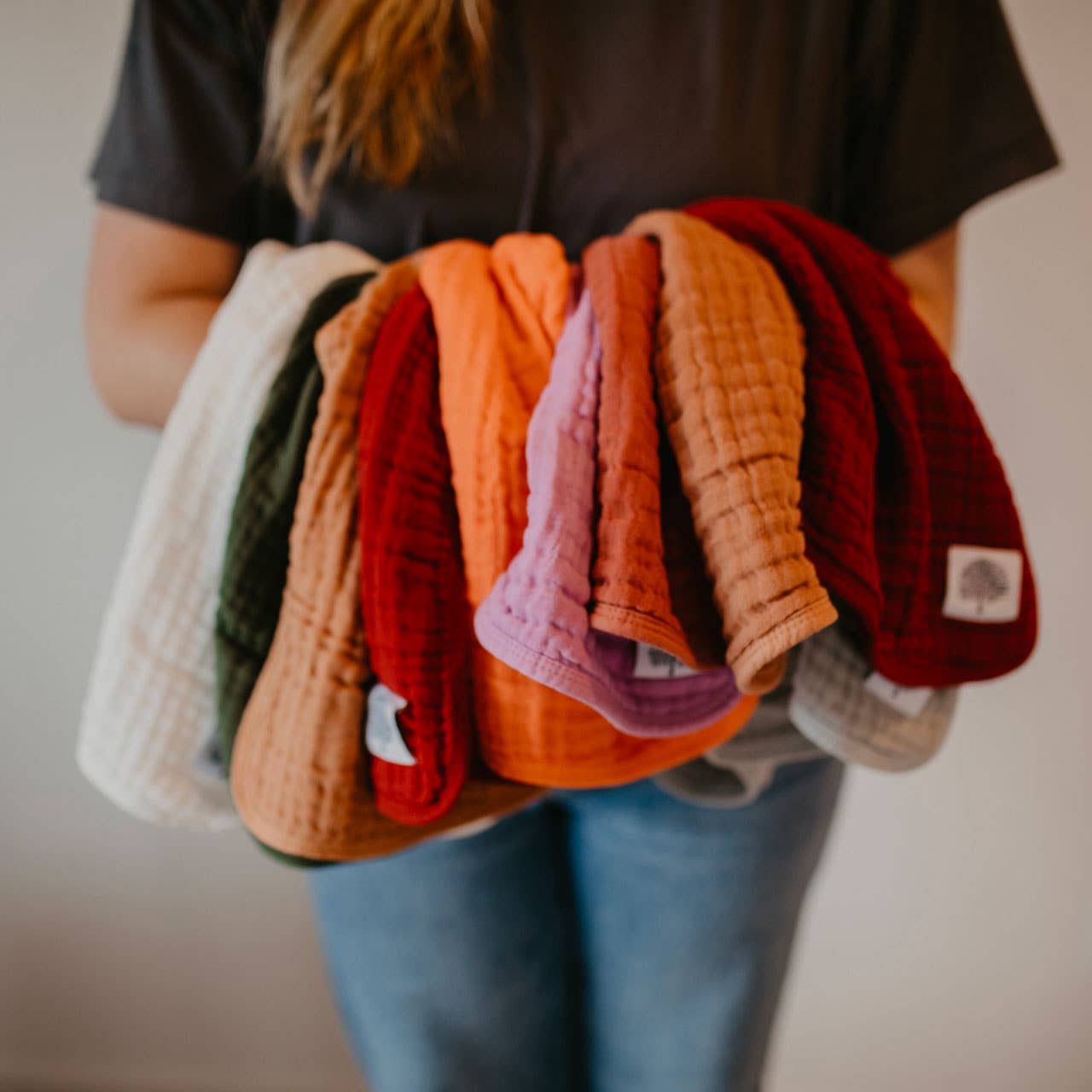 Parker Baby Co. - Wholesale Burp Cloth Set - Baby - White Set - Muslin Burp Cloths (4 Pack)4