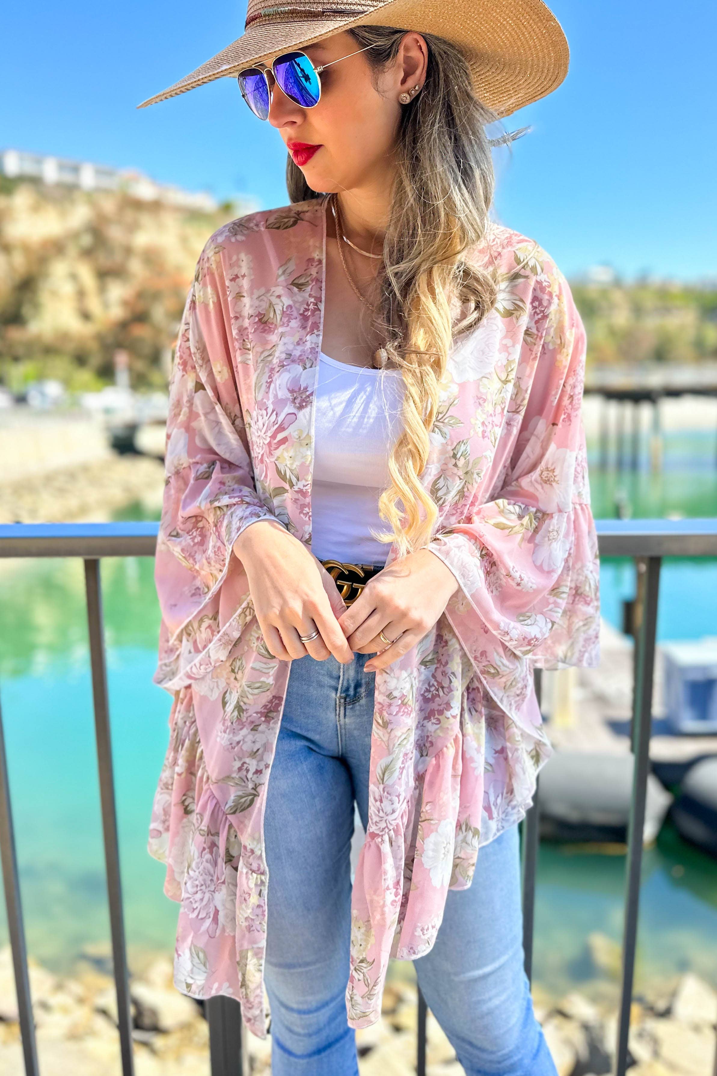 Fard Kimono copricostume in chiffon con stampa floreale e maniche a balze. in vendita all'ingrosso su Faire6