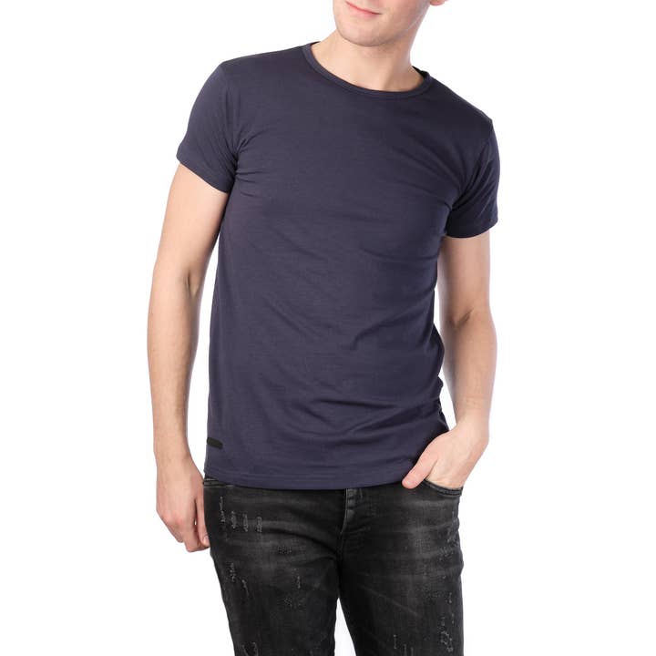 T-shirt uni col rond YUKINE-NAVY pour la vente par HOPENLIFE