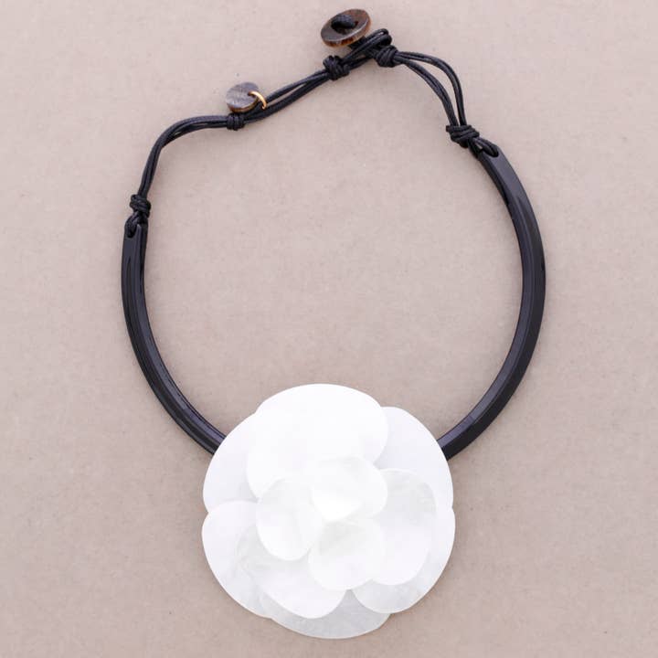 Sonata - Wholesale Snap Jewelry - Resin Flower Choker5